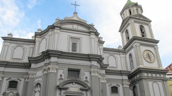 Sanità, un ring per il pugilato nel chiostro della Basilica