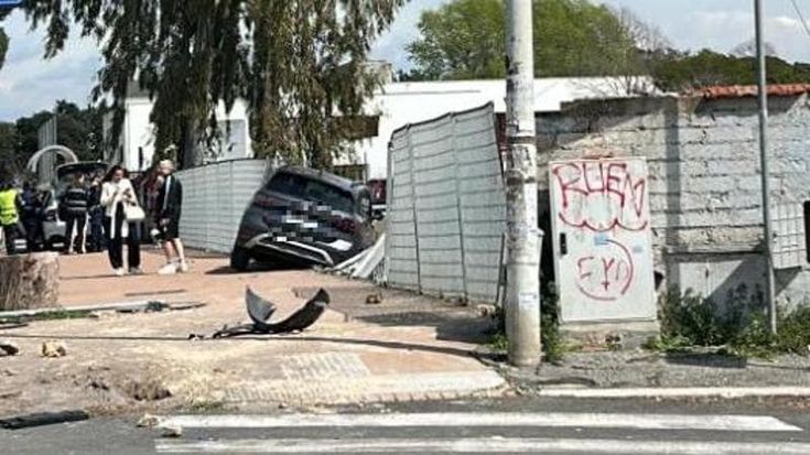 Infernetto, ragazzo di 13 anni travolto da un suv sul marciapiede: ricoverato in ospedale