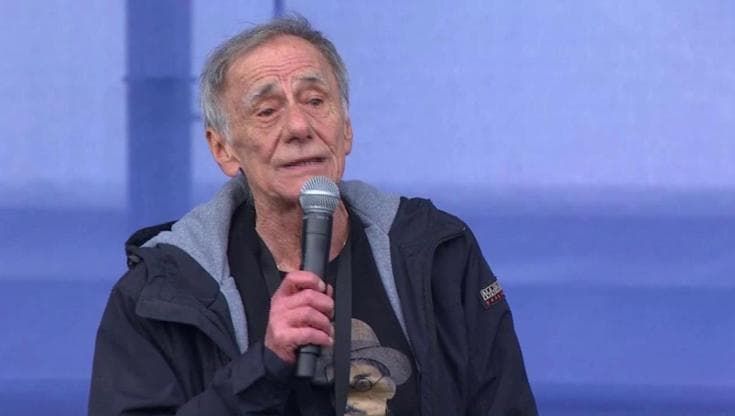 Una piazza per l'Europa, Roberto Vecchioni: "Non si può accettare qualsiasi pace"