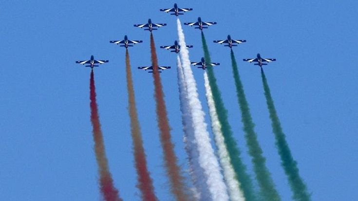Milano, annullato il sorvolo delle Frecce Tricolori dopo il velivolo precipitato a Sabaudia