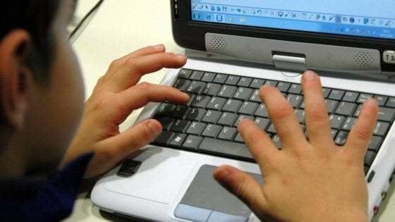 Didattica a distanza: cresce la competenza digitale, ma aumentano stress e stanchezza