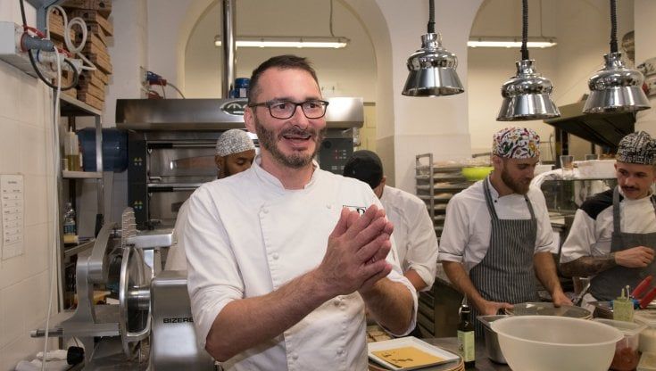 Innamorarsi di un mestiere e farci un film: "Le mani in pasta" e l'arte del cibo a Torino