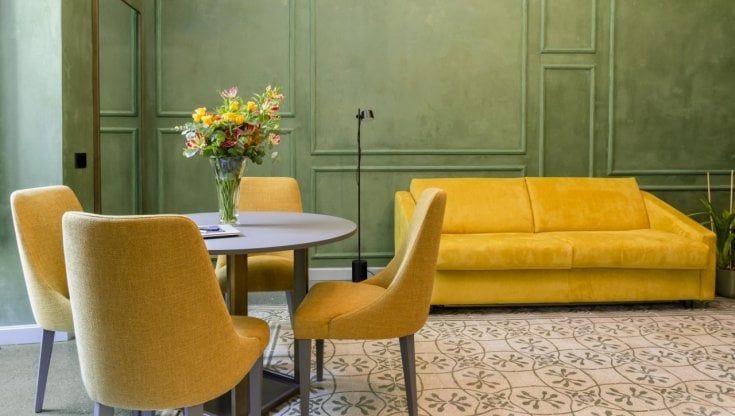 Bari, apre un boutique hotel in via Sagarriga Visconti: camere con spa e terrazza, c'è anche una piscina nella roccia