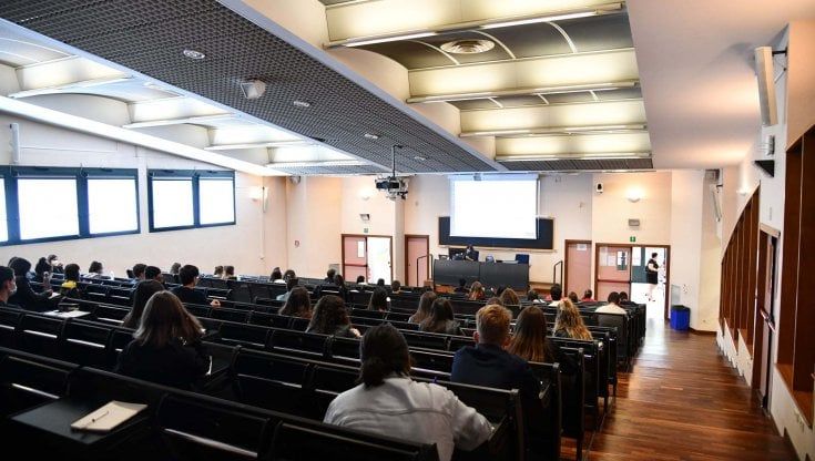 Università, lotteria dei clic per prenotare un posto in aula: è rivolta. E c’è chi chiama i carabinieri