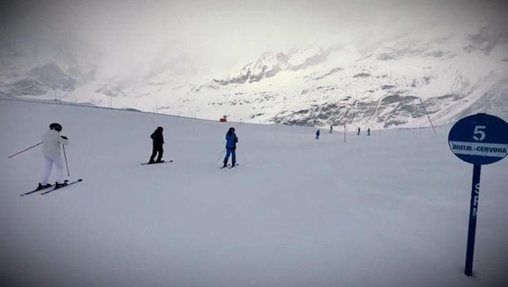 Federica Brignone è tornata sugli sci: primo assaggio di neve a Cervinia