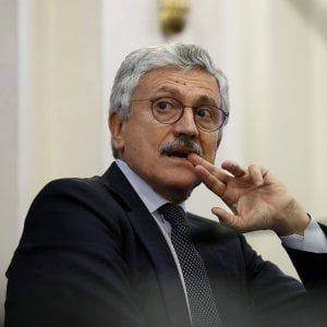 D'Alema arriva a Genova per sostenere Crivello