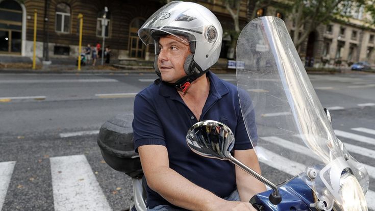 Pd, l’orizzonte selvaggio di Calenda: “Oltre il Pd, non dà più risposte”