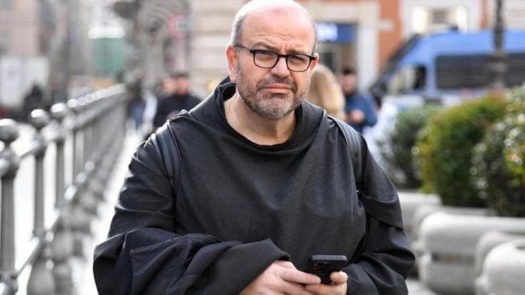 Padre Benanti: “L’Ia è una tecnologia ambigua che sta animando i programmi di guerra”