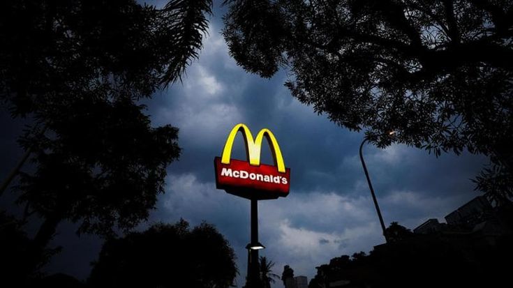 McDonald’s apre a Bari l’ottavo punto vendita: al via la ricerca del personale (anche per le altre sedi)