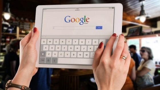 Google sospende oltre 50 account legati al governo iraniano