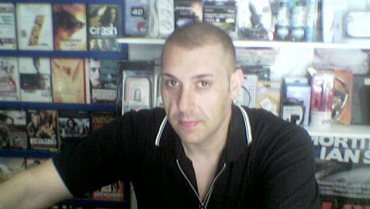 Muore di Covid a 43 anni, Brindisi in lutto: "Addio Luca, portiere e gigante buono. Sarai sempre il nostro numero 1"