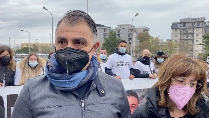 "Mio figlio pestato e ucciso in discoteca, la vera condanna l'abbiamo avuta noi. Ma adesso possiamo avere giustizia"