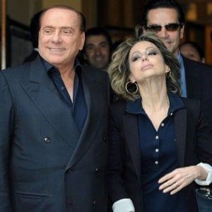 Fininvest, la scure di Marina: basta ville, aerei e sfizi di papà