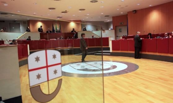 Spese pazze in Regione, anche il farmaco anti-diarrea. Il leghista Rixi aveva il dono dell’ubiquità 