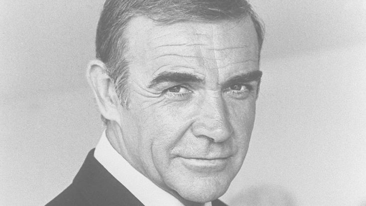 James Bond, Umberto Eco e la verità sul Martini