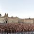 Il ritorno di Spencer Tunick: in 6mila a Bogotà per il fotografo dei nudi 