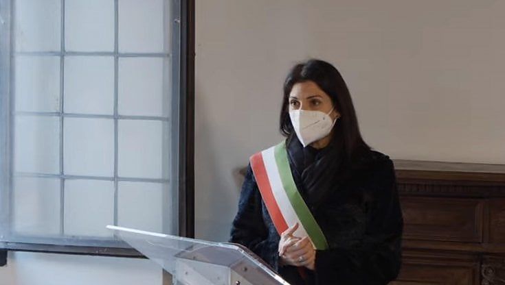 Poteri per Roma, Forza Italia e Lega fanno saltare l'audizione di Raggi alla Camera