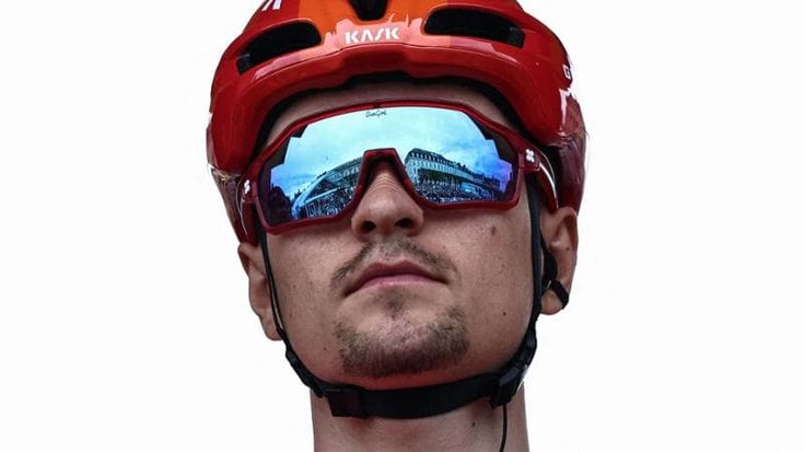Amstel Gold Race, vince Pidcock, Van der Poel solo 22°