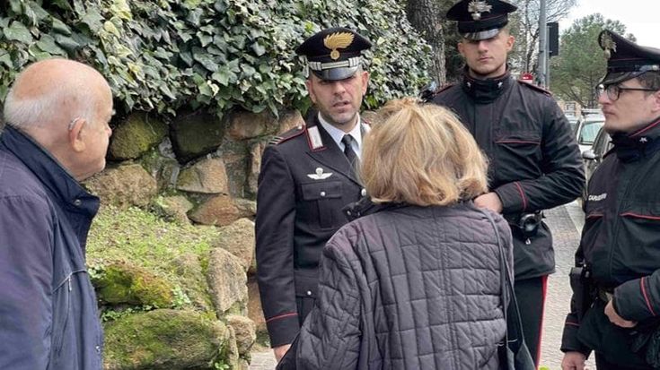 Truffe agli anziani con la tecnica del finto nipote: bottino da 100mila euro, cinque arresti