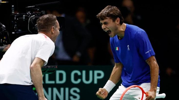 Coppa Davis, Cobolli – Misolic 6-1, 6-3. Italia batte Austria 2-0 ed è in semifinale