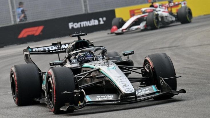 Formula 1, Russell davanti a Leclerc nelle libere a Singapore. Lotta aperta per la minipole