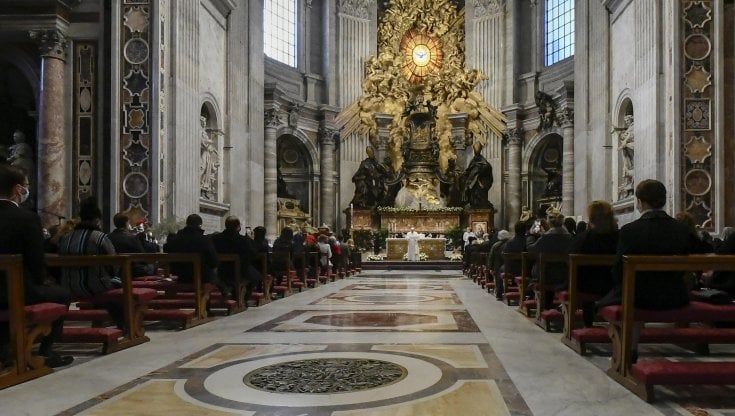Coronavirus, la Pasqua nel mondo tra lockdown e divieti per il secondo anno 