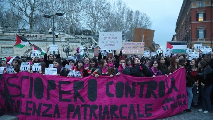 “Lotto, boicotto e sciopero”: l’8 marzo non arretra. E oggi torna in piazza