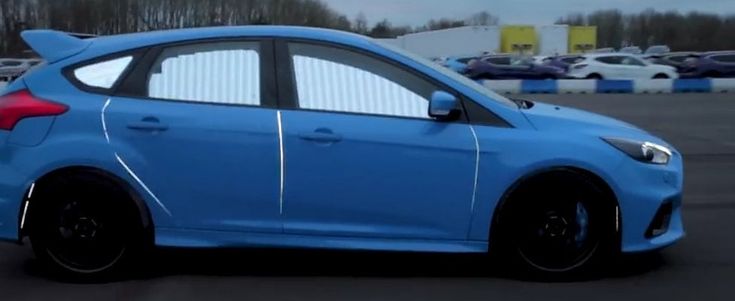 Guidare un'auto sportiva? Emozionante come le montagne russe