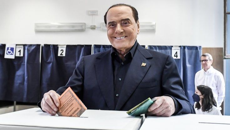 Amministrative 2022, l'appello di Berlusconi ai centristi: "Venite da noi, c'è spazio solo dentro la nostra coalizione"