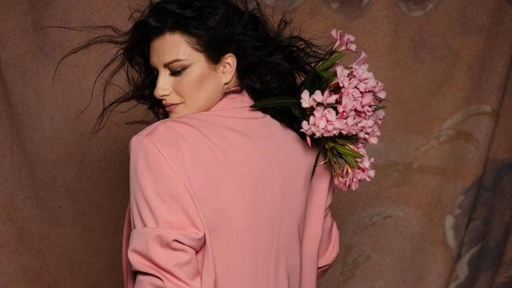 Le ‘Anime parallele’ di Laura Pausini: “Celebro gli esseri umani, la bellezza di essere diversi”