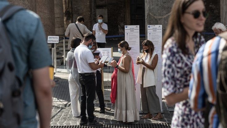 Confindustria sulla ripartenza: "Recupero spedito, vicini al +6% nel 2021". Materie prime e contagi restano fonti di incertezza