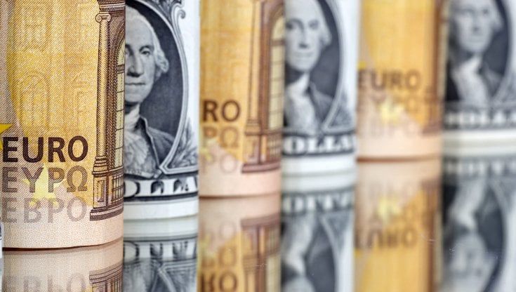 Perché il dollaro batte l'euro