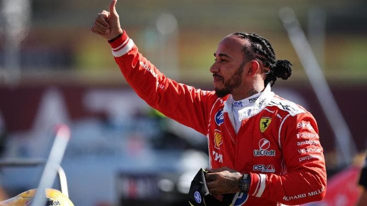 Hamilton show a Silverstone, partirà davanti a tutti nella gara Sprint del sabato: “Sono in estasi”