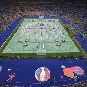 Tra timori e festa, al via l'Europeo