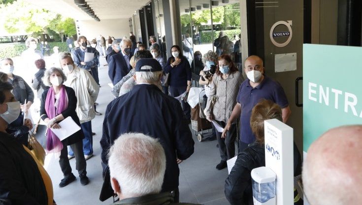 Gimbe, 3,7 milioni di over 60 ancora senza vaccino: a rischio ospedalizzazione