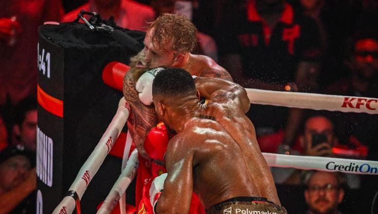 Joshua mette ko Jake Paul e gli rompe la mascella, la favola dello youtuber dura sei round