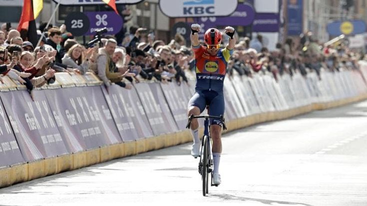 Gand-Wevelgem, è ancora Pedersen. Terzo Jonathan Milan