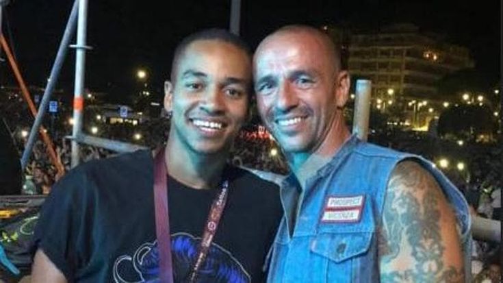 Vincent Plicchi, il giovane tiktoker fu “istigato al suicidio, ecco le prove”. Le minacce e i nomi degli aggressori sul web nell’esposto del padre