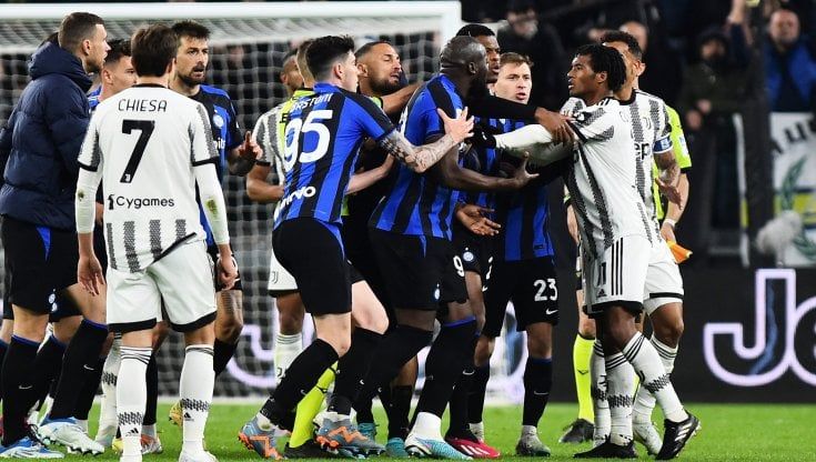 Lukaku segna e viene espulso. Rissa finale, rosso per Cuadrado e Handanovic: cosa è successo
