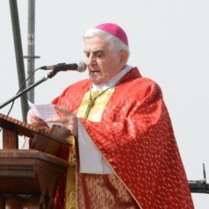 Sassari, no della scuola multietnica alla visita pre-natalizia del vescovo