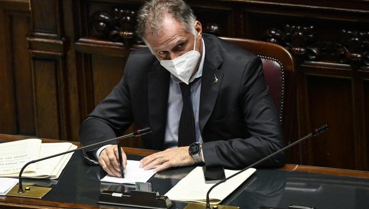 Stretta anti Covid, verso ristori per il turismo e nuova Cassa integrazione. Resta il nodo coperture