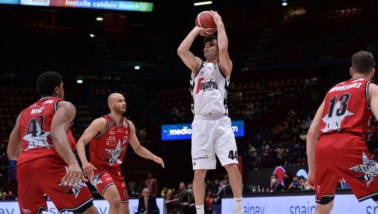 Finale scudetto, la Virtus sbanca Milano con un grande Teodosic: 77-83