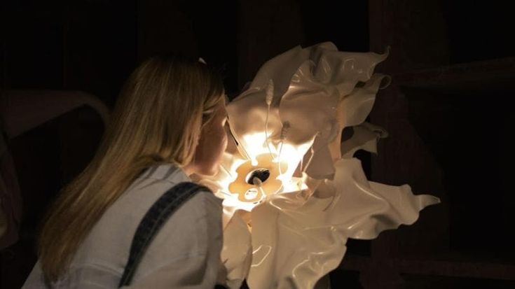 Pitti fragranze, il profumo dell’arte alla Stazione Leopolda (tra duecento espositori)