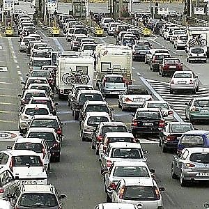 Auto, le immatricolazioni crescono nel 2014: +4,21%. Inversione di tendenza dopo sei anni