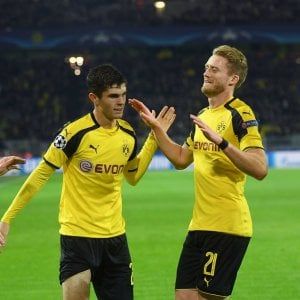 Champions: Real, Leicester, Monaco e Leverkusen agli ottavi. Il Dortmund vince 8-4, è record