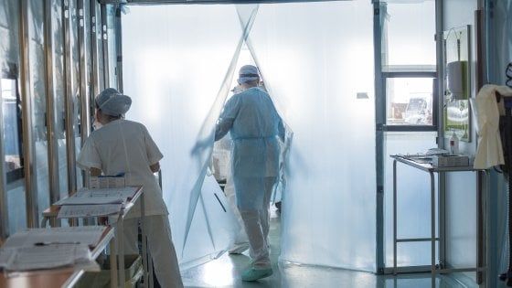 Coronavirus, Lavagetto su tamponi, gente in giro e risposte del sindaco