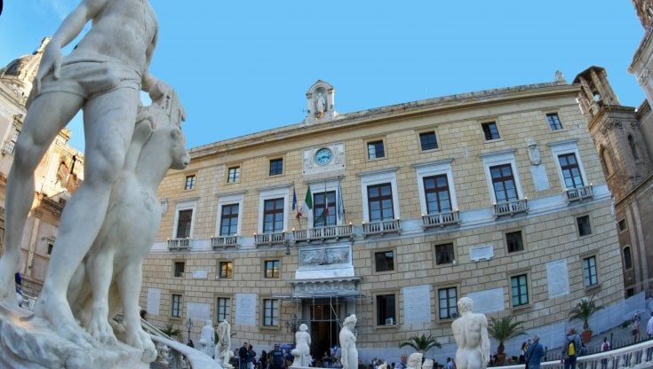 Mafia, appello di Libera e dei sindacati al Comune di Palermo: "Approvate le nuove norme sui beni confiscati"