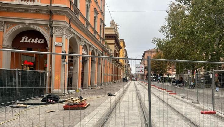Via Indipendenza, parte il conto alla rovescia: primo tratto libero già dal 1° dicembre