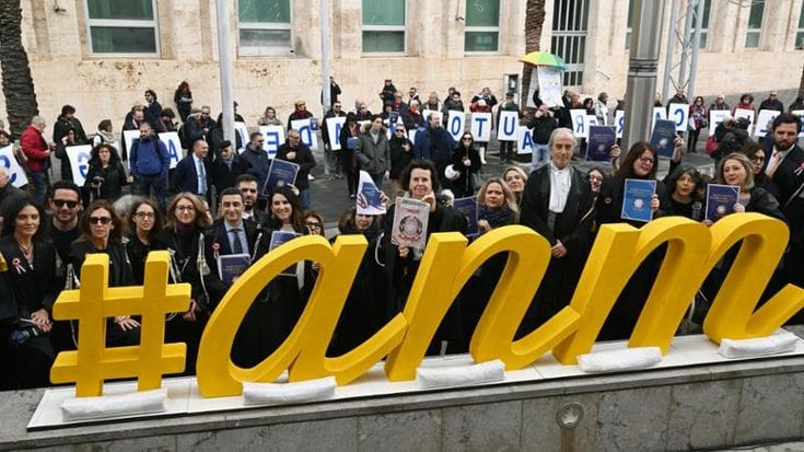 Magistrati siciliani in piazza contro la riforma Nordio. A Palermo ha aderito il 70% delle toghe