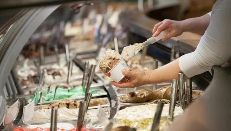 Un diffusissimo addensante alimentare può infiammare l'intestino e alterare il microbiota